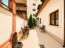 SPATIU BIROU l SEDIU l CASA INDIVIDUALA l CURTE INTERIOAR...