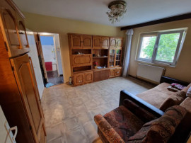 Apartament 2 camere, semidecomandat - zona Florilor.