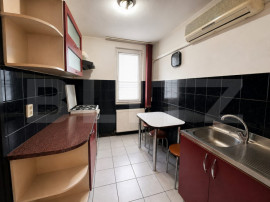 Apartament 2 camere, bloc cu lift, izolat termic, etaj 3, De