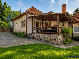 Casa familiala cu: teren 2.822 mp intravilan, sauna, atelie