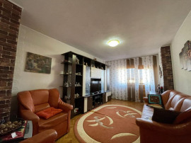 Apartament 4 camere, decomandat, zona Pacurari - Esplanada,