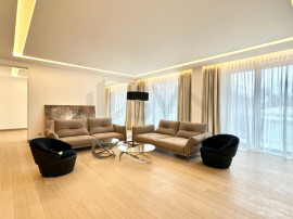 APARTAMENT EXCLUSIVIST l 5 CAMERE l 2 PARCARI l BLOC BOUT...