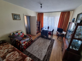 KM 4-5 PIATA-apartament 3 camere cu gaze
