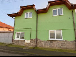 Casa potential:activitati comerciale, birouri, locuire multi