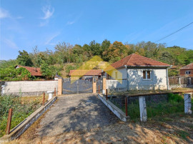 Casa cu teren 2504 mp de in localitatea Cuias, comuna Savar