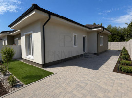 MOSNITA-DUPLEX SPATIOS-COMPARTIMENTARE EXCELENTA