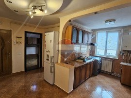 Apartament cu 2 camere de v&acirc;nzare &icirc;n zona Central