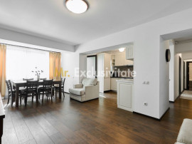 Apartament 3 camere Pitești, zonă Ultracentrala- etaj i...