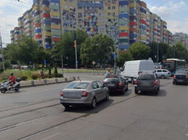 Zona Br&acirc;ncoveanu sp 70 mp trafic pietonal intens