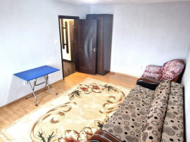 Apartament 2 camere decomandat, zona Casa de Cultura.