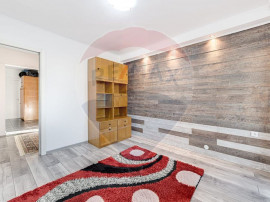 Apartament cu 3 camere de vanzare in Vlaicu