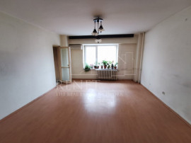 Apartament 3 camere Iancului ( metrou 50 m )