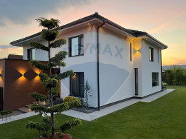 Casă exclusivista care combină perfect luxul și funcț...