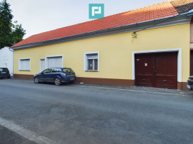 Apartament cu 3 camere &icirc;n zonă Centrală, Lipova