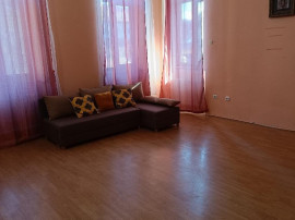 Apartament 1 camera ,et 1, Pietonal