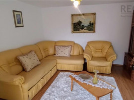 Casa renovata 4 camere cu teren 1800m Smeeni