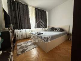 Apartament cu 2 camere, decomandat, zona Soarelui