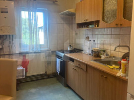 Apartament 4 camere decomandate, 2 bai, 2 balcoane, 80 mp, e