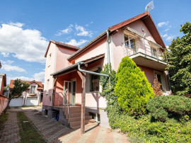 Vilă cu 6 camere &icirc;n zona rezidențială - Poltura