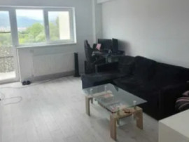 Apartament 3 camere, decomandat - zona Tractorul