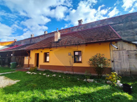Casă individuală cochetă, 1 dormitor, renovată, Str. ...