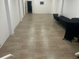 Spatiu comercial de inchiriat, 170 mp, zona 1 Mai