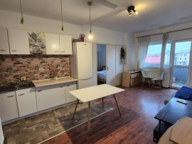 Apartament cu 3 camere + o camera de serviciu - 97,54 mp ...