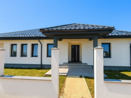 Casă individuală de v&acirc;nzare &ndash; 131 mp construiți, teren