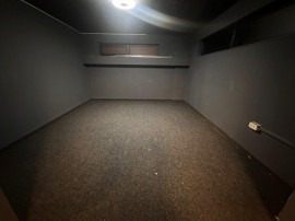 Spațiu de depozitare de &icirc;nchiriat &icirc;n zona Baba Novac/Prim