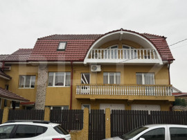 Casă ultracentrală, 2 apartamente, 110 mp, zona Ultracentr