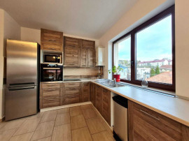 Apartament 4 camere,zona Frunzisului Manastur