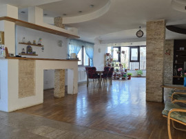 Casa in Deva, zona Zavoi