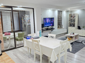 Vand apartament 3 camere decomandat in Deva, Nuferilor, mobilat