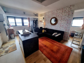 Faleza nord- apartament 2 camere transformat cu vedere la...