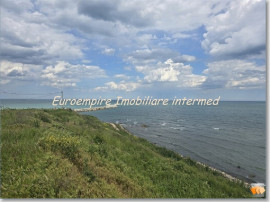 Teren intravilan Costinesti prima linie la mare