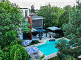 Vila premium cu 7 camere, de inchiriat cu piscina privata si