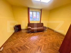 Apartament 65 mp, cabinet/birou, zona centrală