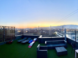 Penthouse cu scara interioara, 85 mp utili, 3 camere, 2 Tera