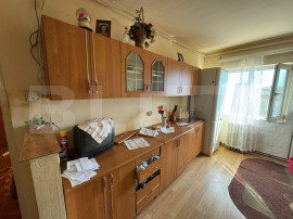 Apartament 3 camere, decomandat 72 mp, zona central Simeria