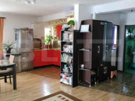 Apartament 3 dormitoare + Living, Terasa si Garaj, zona Brad