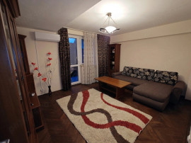 Inchiriere apartament cu 3 camere-Piata Universitatii