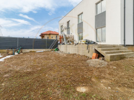 Casa Corbeanca ,curte generoasa, terasa si loc de parcare
