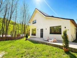 Casă singur &icirc;n curte &ndash; Harghita &ndash; Praid &ndash; Zona Bucin