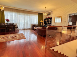 Duplex l Sos.Nordului l Parcare