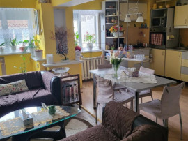 SIMION BARNUTIU - ETAJ 3 LIFT - 4 CAMERE - 2 BAI - 2 BALCOAN