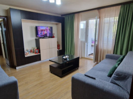 Apartament 3 camere, 67 mp, etaj 1/4, zona Rovine