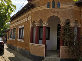 Casă de v&acirc;nzare. situată la 23km de Alexandria