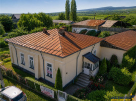 Proprietate unica in zona viticola Odobesti, Vrancea, casa b