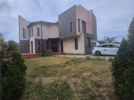 Casa individuala - zona excelenta - la cheie