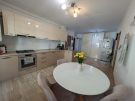Apartament cu 3 camere, parcare cu CF | 58 mp | zona Eroilor